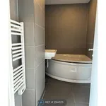 Rent 3 bedroom flat in Hull