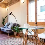 Rent 1 bedroom apartment of 32 m² in Barcelona