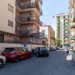 Affitto 4 camera appartamento di 118 m² in Catania