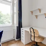 Rent 5 bedroom apartment in Prague