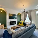 Rent 2 bedroom apartment in Yorkshire And The Humber