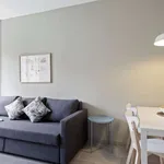 Rent 1 bedroom apartment of 40 m² in barcelona