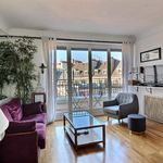 Rent 1 bedroom apartment of 550 m² in Paris