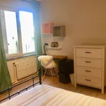 Rent 3 bedroom apartment in Ixelles