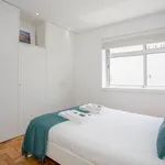 Rent 1 bedroom apartment of 45 m² in Porto