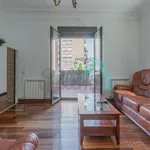 Alquilo 4 dormitorio apartamento de 120 m² en Oviedo