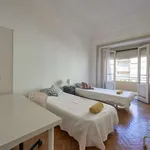 Rent a room in lisbon