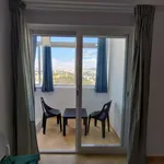 Rent a room of 80 m² in lisbon