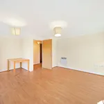 Flat to rent in Lucida Court, Whippendell Road, Watford, Hertfordshire WD18