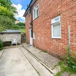 Rent 3 bedroom house in South East England