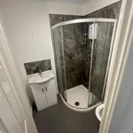 Rent 4 bedroom flat in Newcastle-under-Lyme