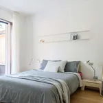 Rent 4 bedroom apartment of 50 m² in Milan