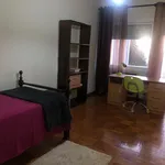 Rent 3 bedroom apartment in Porto