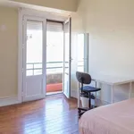 Rent a room in lisbon