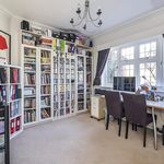 Rent 5 bedroom house in Elmbridge