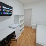 Rent a room of 120 m² in zaragoza