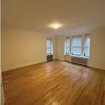 Rent 2 bedroom apartment in Long Beach