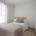 Rent 3 bedroom apartment of 97 m² in valencia