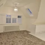 Rent 3 bedroom flat in Hertsmere