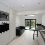 Rent 6 bedroom house in South East England