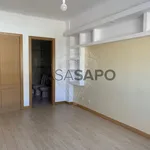 Rent 3 bedroom apartment of 100 m² in Seixal