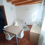 Affitto 2 camera appartamento di 40 m² in Adria