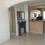 Appartement de 65 m² avec 3 chambre(s) en location à Toulon