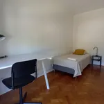 Rent 5 bedroom apartment in Lisbon