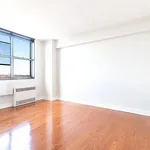 Rent 4 bedroom apartment in Manhattan