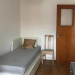 Rent 4 bedroom apartment in Lisbon