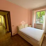 Rent 4 bedroom apartment of 74 m² in Genova