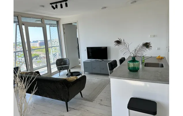 Huur 3 slaapkamer appartement van 65 m² in Cool