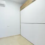 Rent 2 bedroom apartment of 72 m² in Málaga