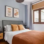 Rent 3 bedroom apartment of 130 m² in lisbon