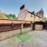 Rent 3 bedroom house in Greenwich