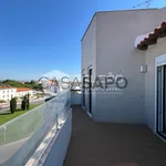 Rent 4 bedroom apartment of 295 m² in Santarém