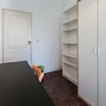 Rent a room in lisbon