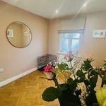 Rent 3 bedroom flat in East Midlands