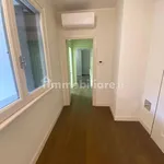 Rent 2 bedroom apartment of 100 m² in Modena