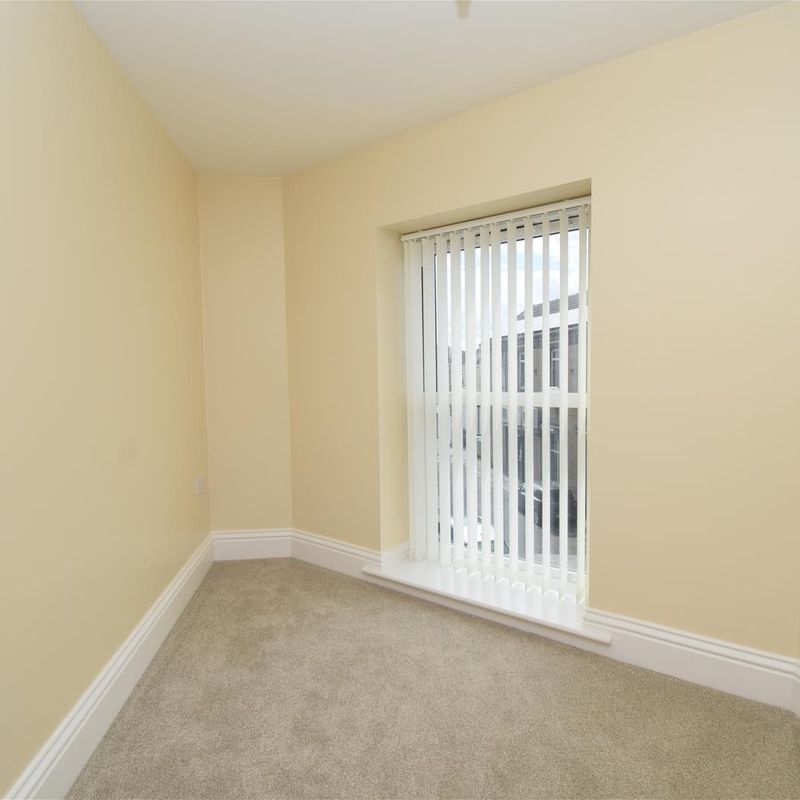 2 Bedroom Property For Rent Exchange Street, Normanton