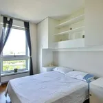 Appartement de 100 m² avec 1 chambre(s) en location à Paris