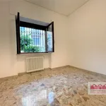 Affitto 4 camera appartamento di 180 m² in Vicenza