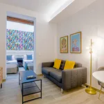 Rent 3 bedroom apartment of 45 m² in Barcelona