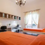 Rent a room in milan