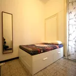 Rent a room of 135 m² in Milan