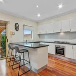 Rent 3 bedroom house in Bulleen