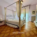 Rent 4 bedroom apartment of 100 m² in Forte dei Marmi