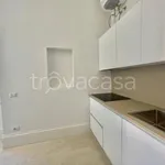 Affitto 5 camera appartamento di 185 m² in Roma