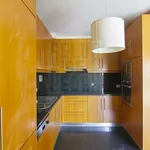 Rent 4 bedroom house of 184 m² in Porto