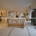 Rent 5 bedroom house of 150 m² in Rapallo